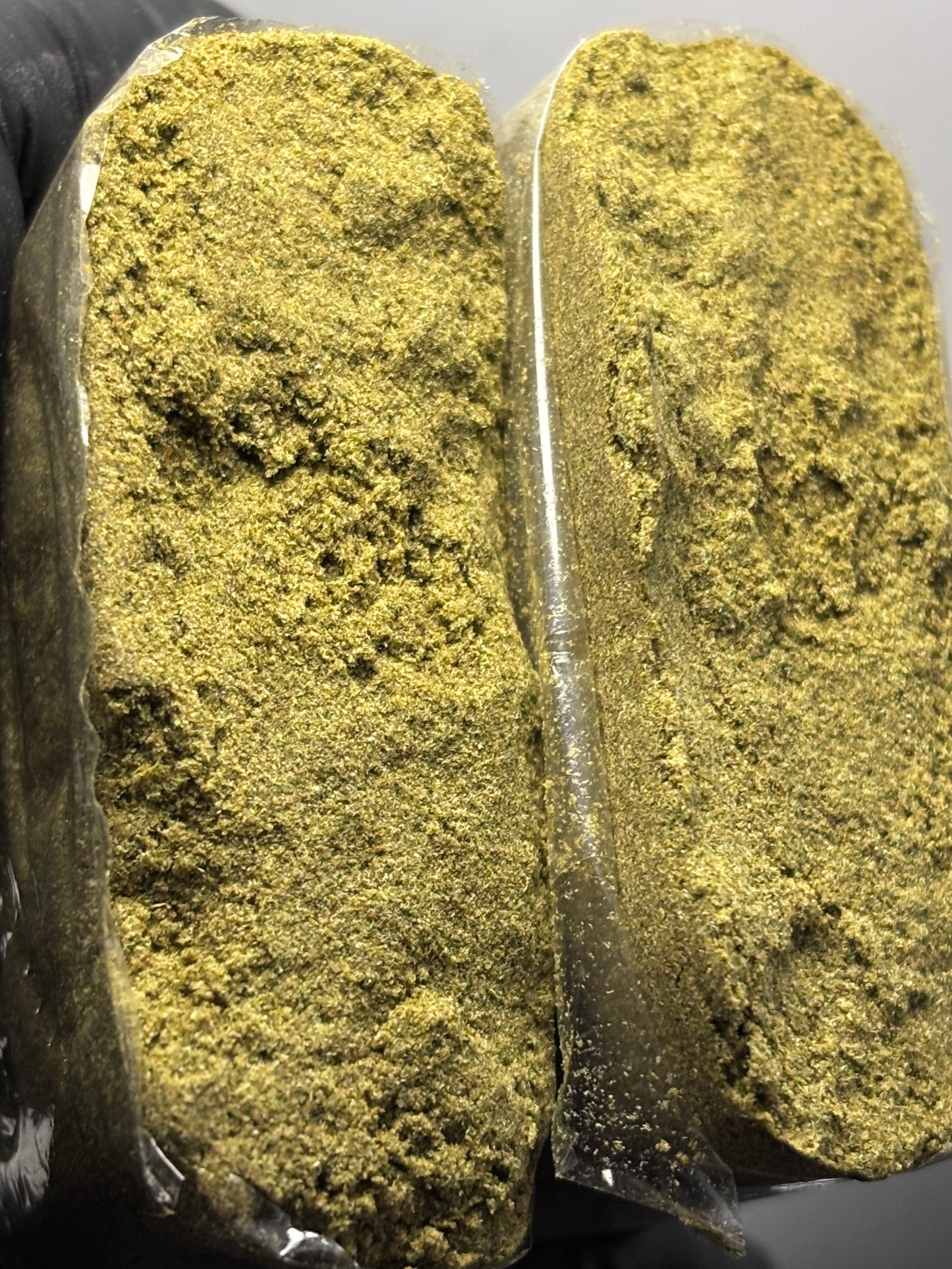 RIVER ROCK 🍋 #0010 - Ounas Edin 🇲🇦 - GoldBar420